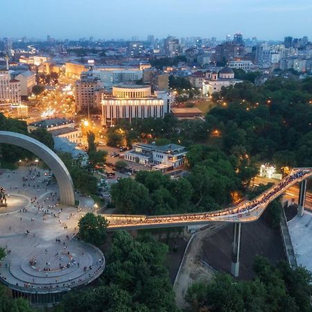 Апартаменты Центр Крещатик Kyiv Exterior foto